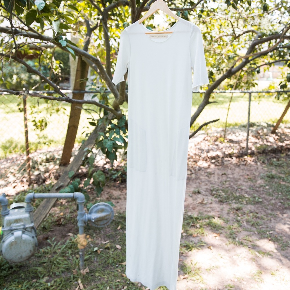 RAQUEL ALLEGRA White Basic T-Shirt Maxi Dress